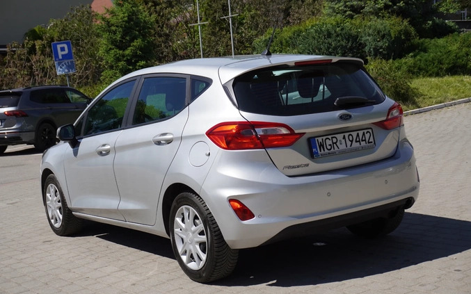 Ford Fiesta cena 38500 przebieg: 102000, rok produkcji 2019 z Katowice małe 301